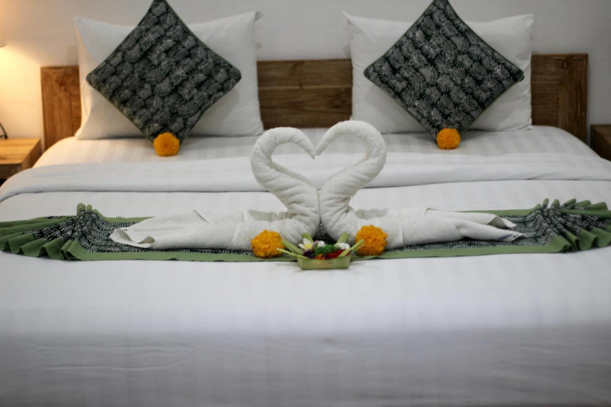 Hanaka Riverside Ubud Exterior photo