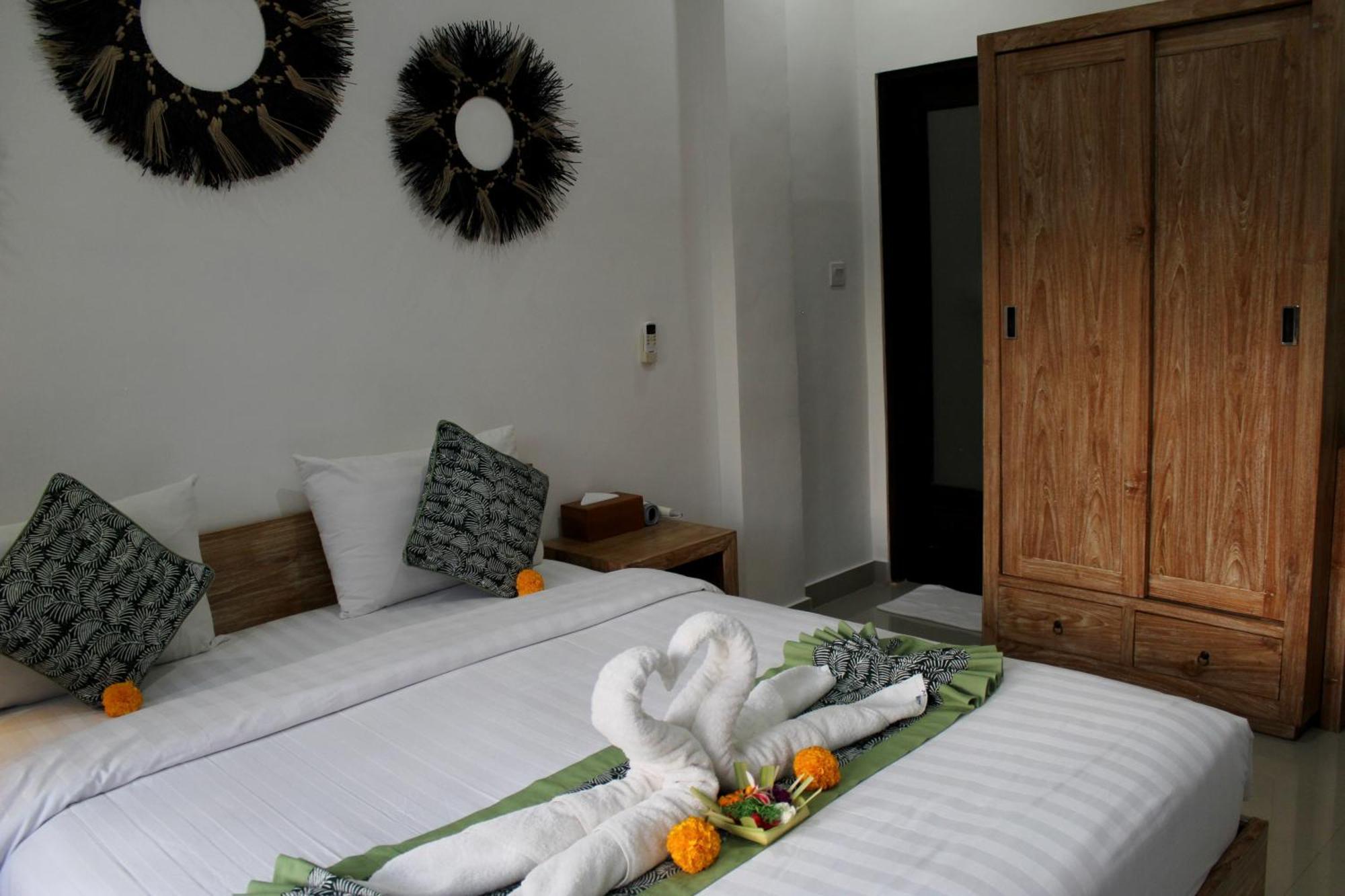 Hanaka Riverside Ubud Exterior photo