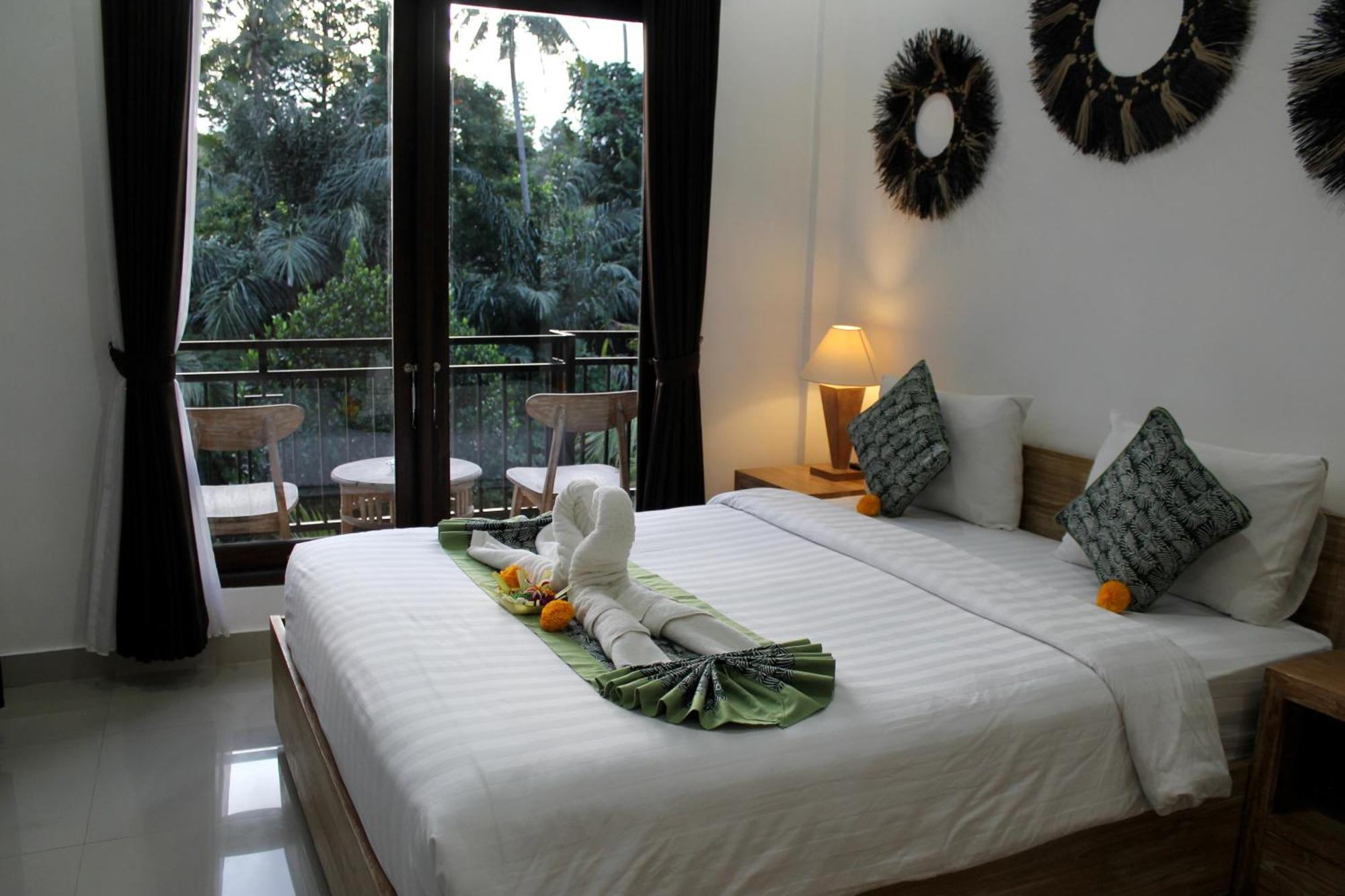 Hanaka Riverside Ubud Exterior photo