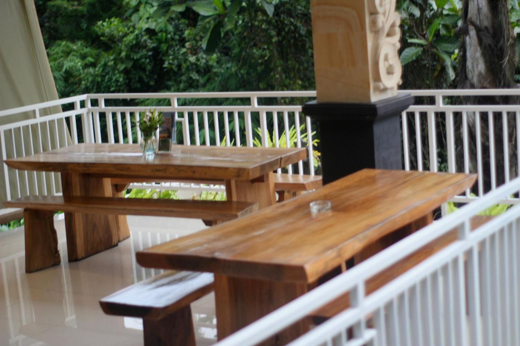 Hanaka Riverside Ubud Exterior photo