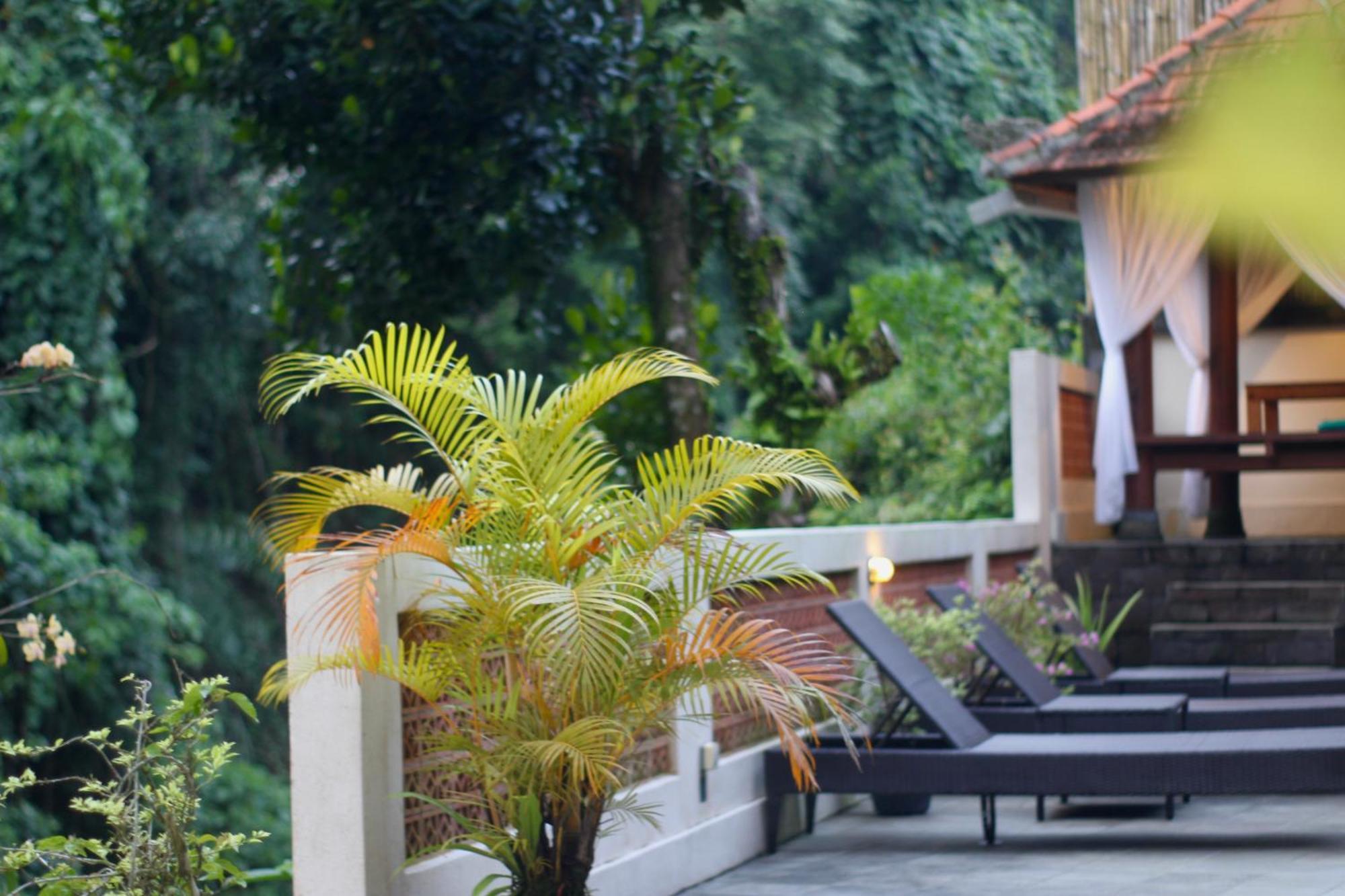 Hanaka Riverside Ubud Exterior photo