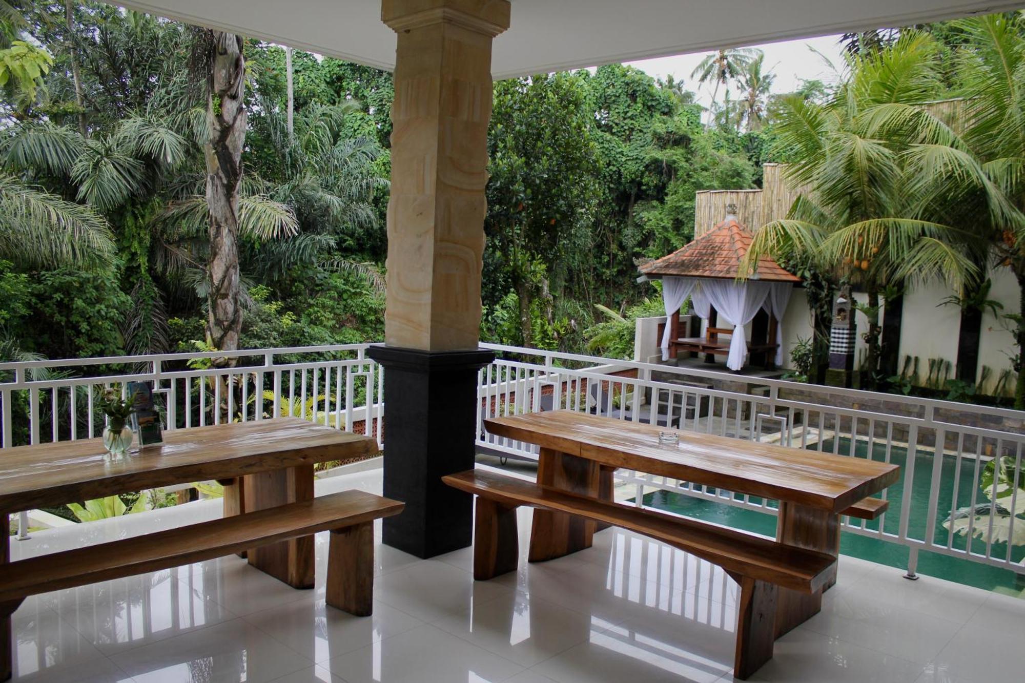 Hanaka Riverside Ubud Exterior photo