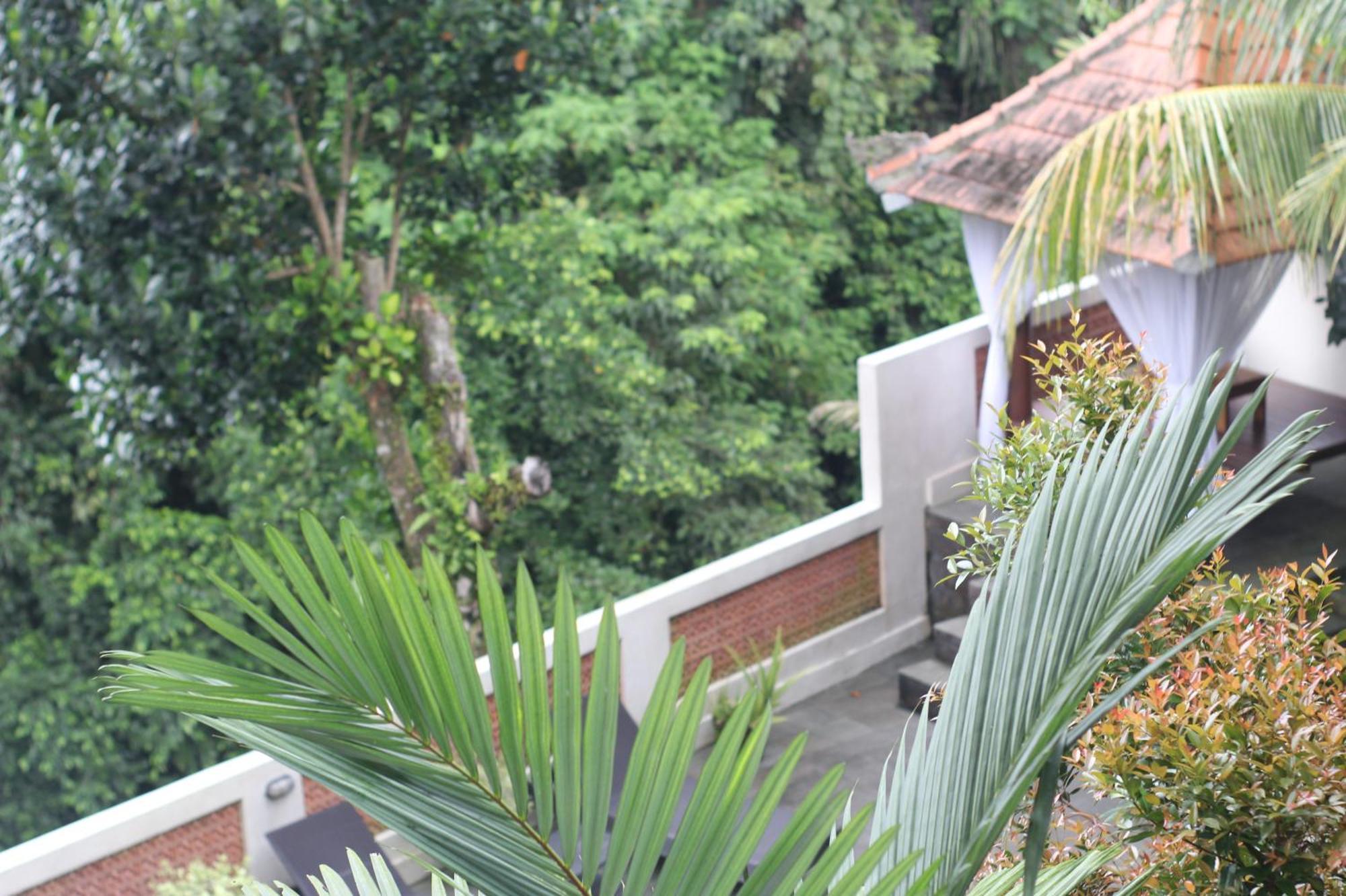 Hanaka Riverside Ubud Exterior photo