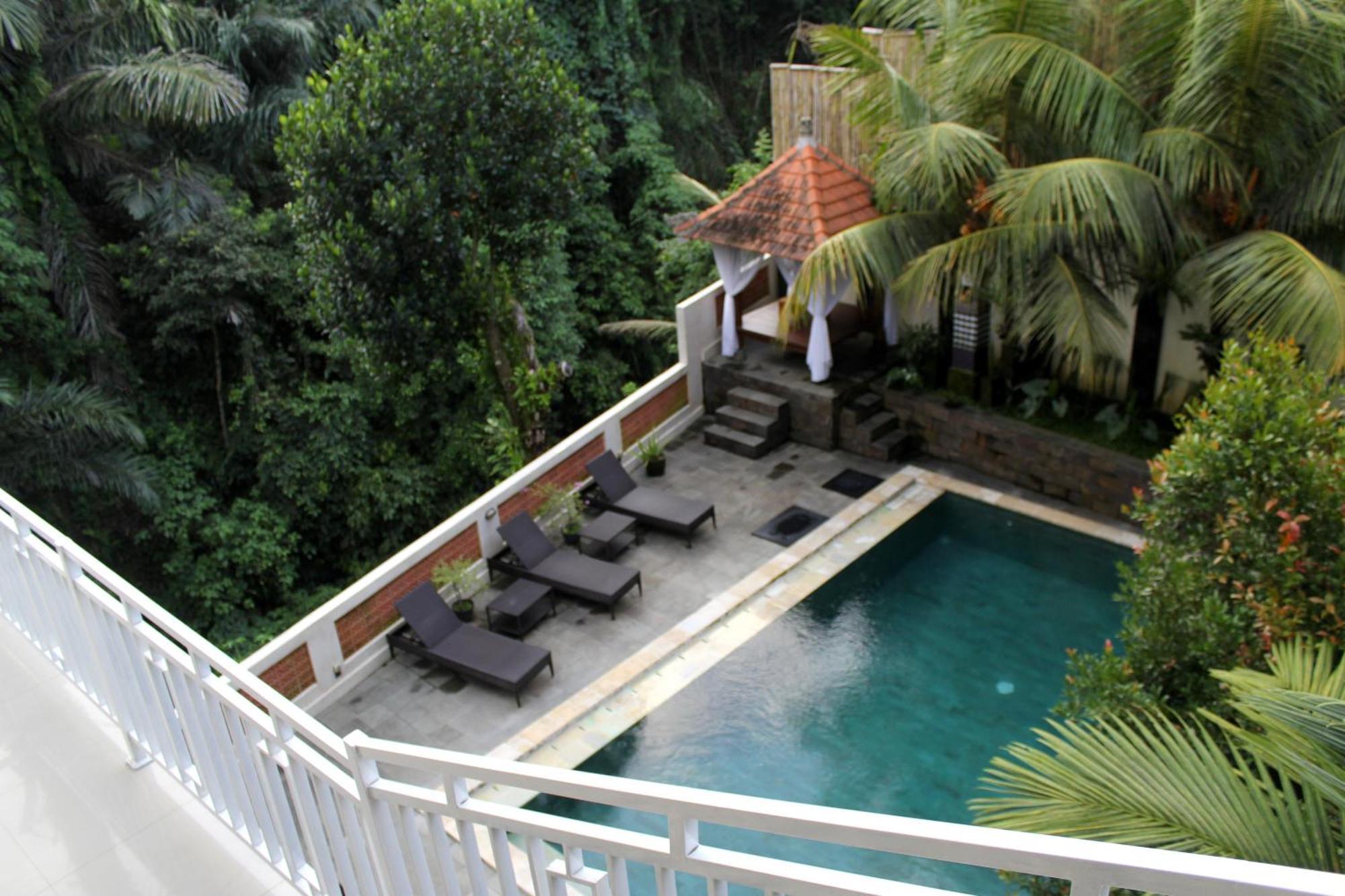 Hanaka Riverside Ubud Exterior photo