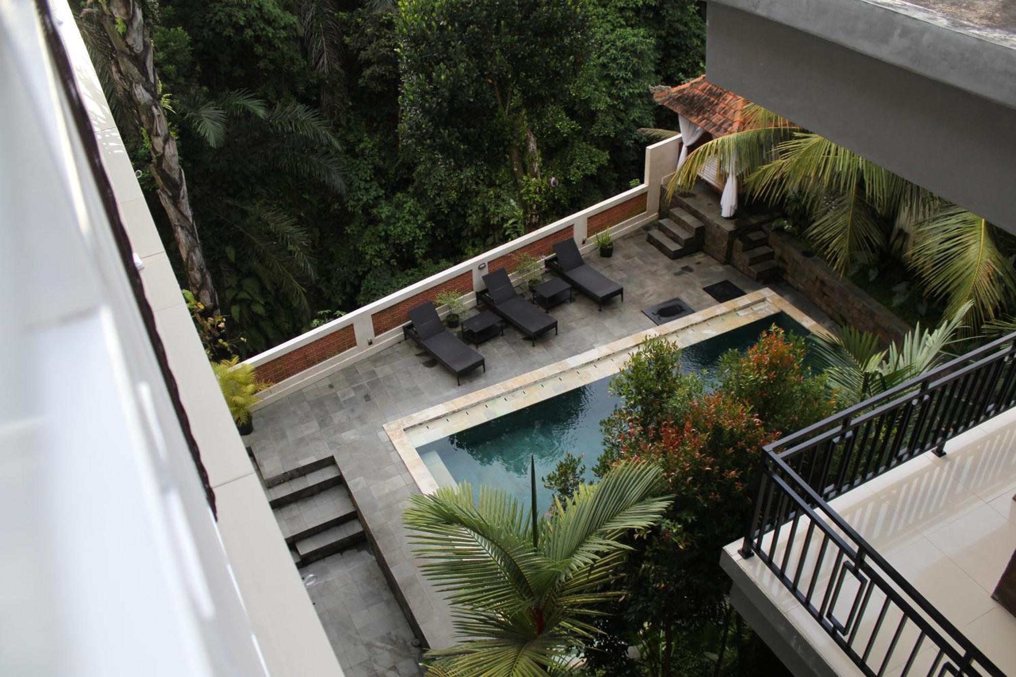 Hanaka Riverside Ubud Exterior photo